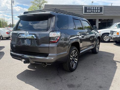 Used 2018 Toyota 4Runner Limited AWD/4WD image 87