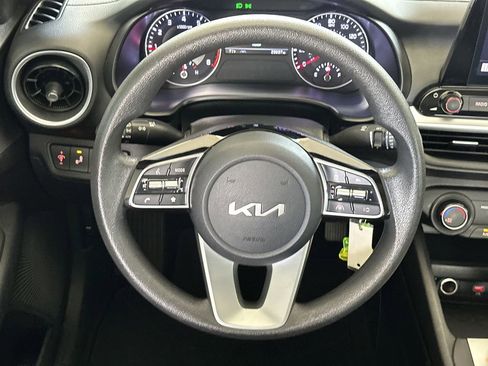 Used 2023 Kia Forte LXS w/ LXS Technology Package image 16