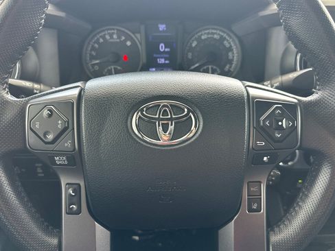 Used 2019 Toyota Tacoma TRD Sport w/ Technology Package AWD/4WD image 24