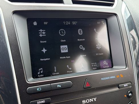 Used 2019 Ford Explorer Limited w/ Class III Trailer Tow Package FWD image 23
