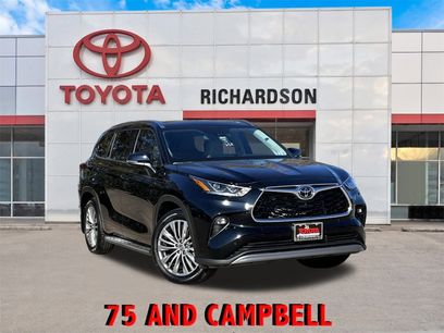 Used 2024 Toyota Highlander Platinum