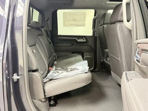New 2026 GMC Sierra 2500 SLT w/ SLT Premium Package AWD/4WD image 18