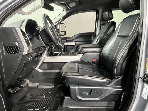 Used 2020 Ford F250 Lariat image 9