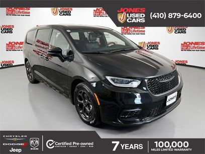 Used 2023 Chrysler Pacifica Touring-L w/ S Appearance Package
