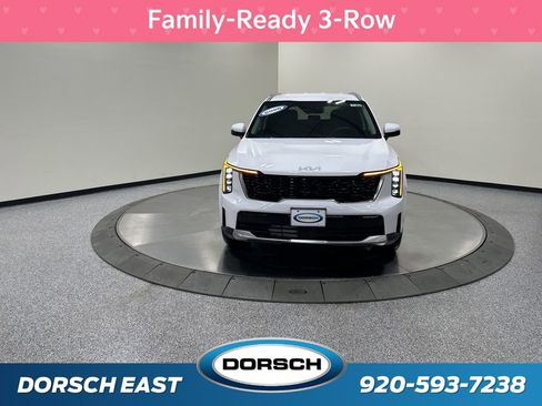 New 2026 Kia Sorento S image 2