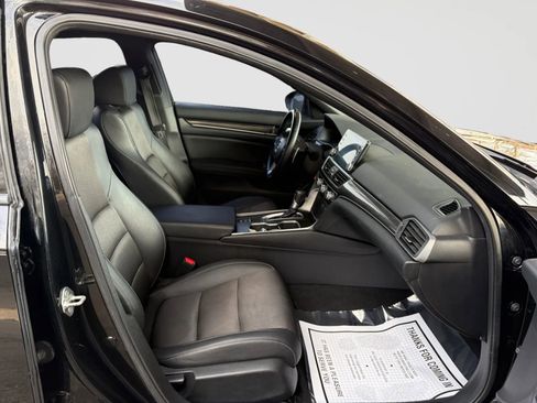 Used 2019 Honda Accord Sport image 18