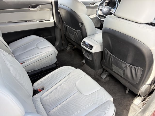 Used 2024 Hyundai Palisade SEL FWD image 15
