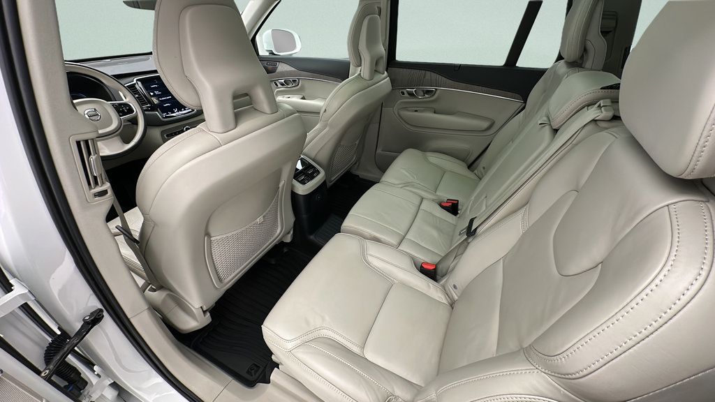 Used 2021 Volvo XC90 T8 Inscription w/ Advanced Package AWD/4WD image 8