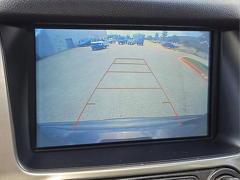 Used 2018 Chevrolet Tahoe LT AWD/4WD image 17