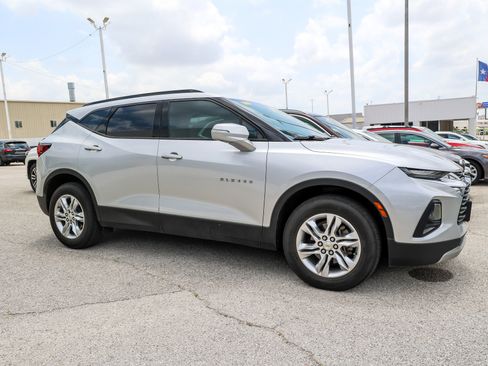 Used 2019 Chevrolet Blazer LT w/ Sound & Technology Package FWD image 7
