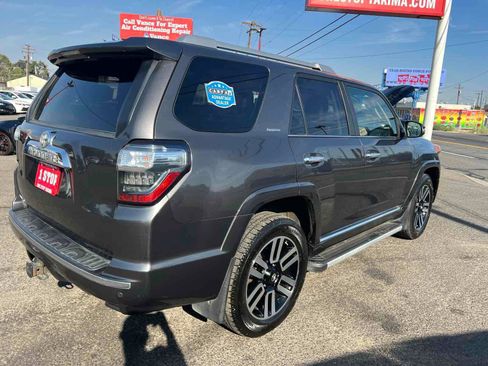Used 2017 Toyota 4Runner Limited AWD/4WD image 5