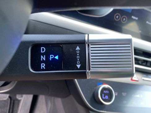 Certified 2025 Hyundai Sonata SEL image 24