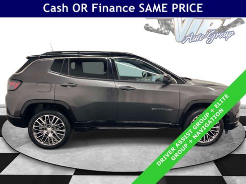 Certified 2023 Jeep Compass Limited w/ Elite Group AWD/4WD image 8