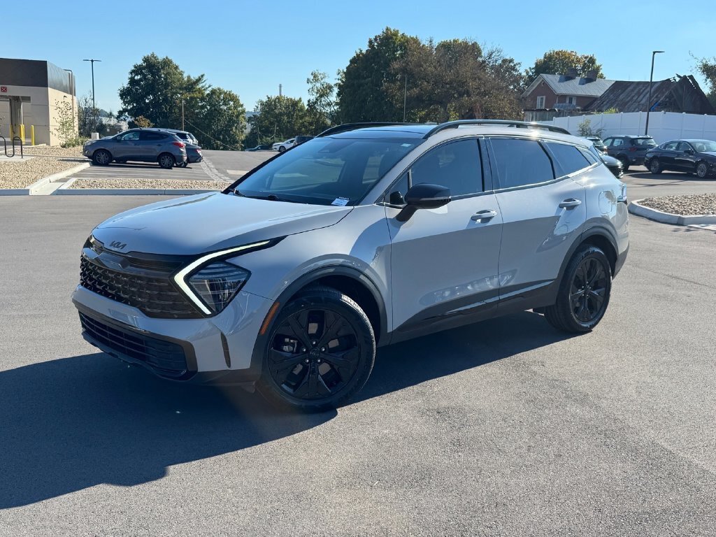 Used 2025 Kia Sportage X-Line w/ Premium Package AWD/4WD image 1