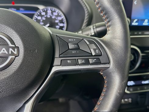 Used 2024 Nissan Sentra SR w/ SR Premium Package image 15