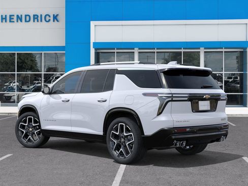 New 2026 Chevrolet Traverse High Country FWD image 5