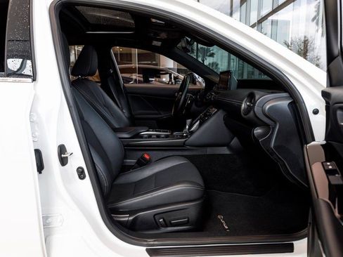 Used 2024 Lexus IS 300 w/ Comfort Package image 37