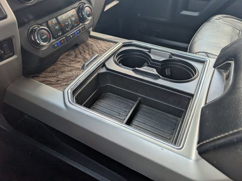 Used 2019 Ford F350 Lariat w/ Lariat Ultimate Package AWD/4WD image 25
