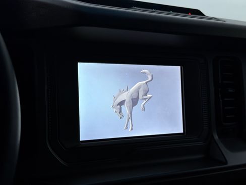 Used 2023 Ford Bronco Outer Banks image 7