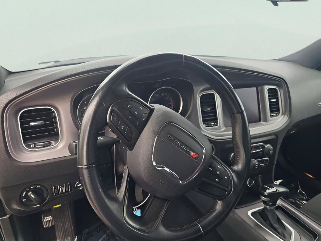 Used 2023 Dodge Charger SXT RWD image 6