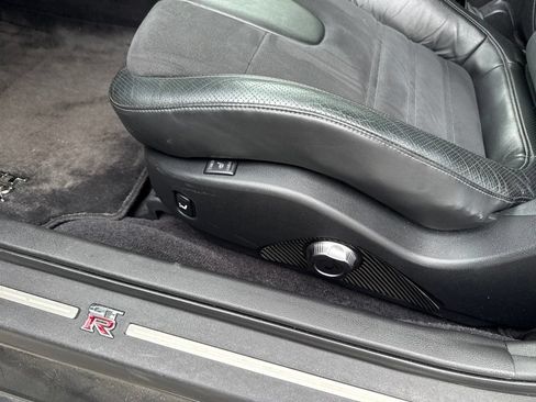 Used 2013 Nissan GT-R Premium AWD/4WD image 13
