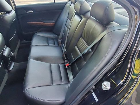 Used 2011 Honda Accord EX-L image 11