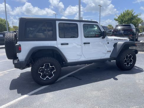 Used 2023 Jeep Wrangler Unlimited Rubicon w/ Cold Weather Group AWD/4WD image 17