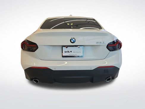 Used 2024 BMW 230i Coupe w/ Convenience Package RWD image 5