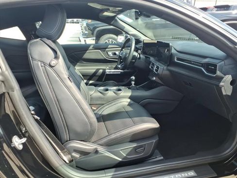 Used 2025 Ford Mustang GT Premium RWD image 15