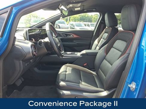 Used 2025 Chevrolet Equinox EV RS w/ Convenience Package II AWD/4WD image 2