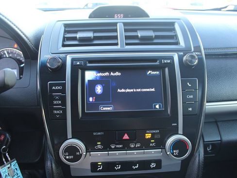 Used 2013 Toyota Camry SE FWD image 24