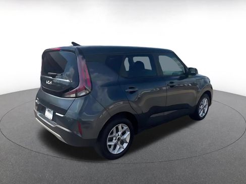 Used 2025 Kia Soul LX w/ LX Technology Package FWD image 15