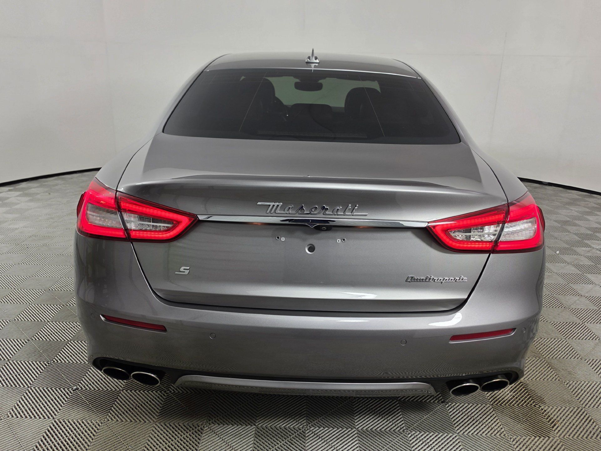 Used 2017 Maserati Quattroporte S GranLusso RWD image 42