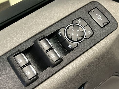 Used 2021 Ford F250 XLT w/ XLT Premium Package AWD/4WD image 38