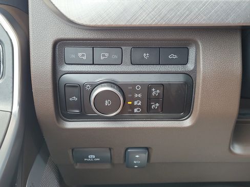 Certified 2024 Ford F250 King Ranch w/ Chrome Package AWD/4WD image 28