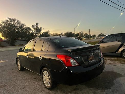 Used 2013 Nissan Versa 1.6 S Plus 4dr Sedan image 8