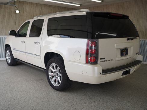 Used 2012 GMC Yukon XL Denali image 7