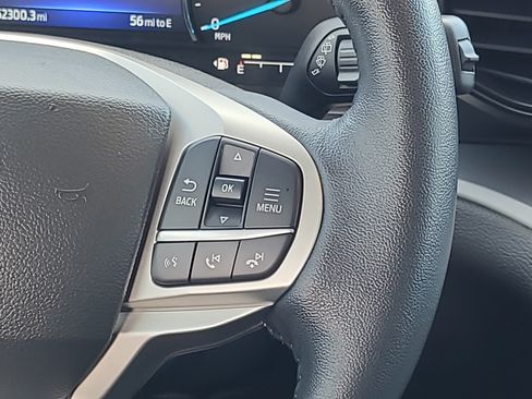 Certified 2022 Ford Explorer XLT RWD image 13