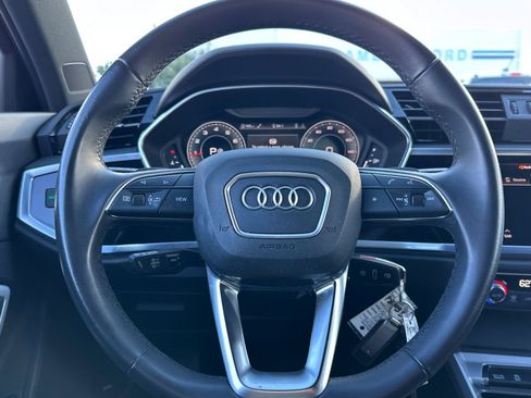Used 2022 Audi Q3 2.0T Premium Plus w/ Premium Plus Package image 21