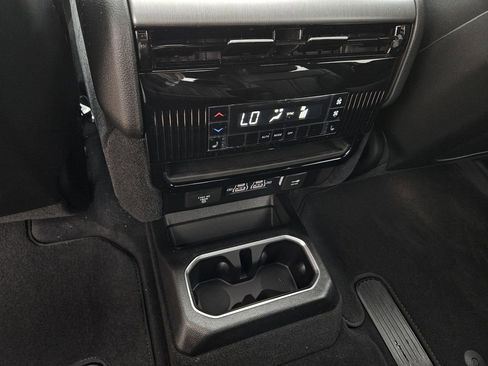 New 2026 Jeep Grand Wagoneer Limited AWD/4WD image 16