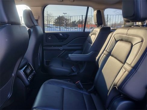Used 2023 Lincoln Aviator Reserve w/ Equipment Group 201A image 29