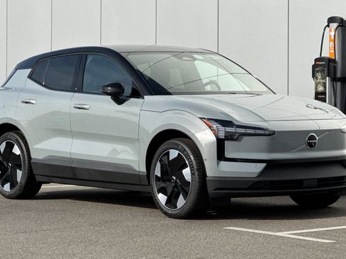 New 2026 Volvo EX30 Ultra w/ Climate Package AWD/4WD image 7