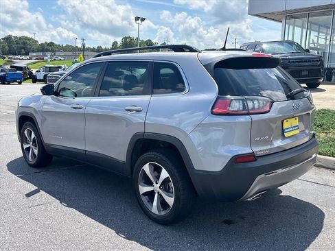 Used 2022 Jeep Cherokee Limited AWD/4WD image 24