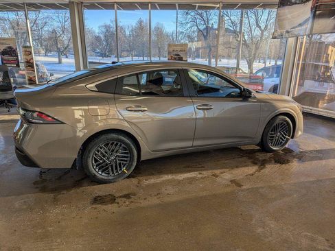 New 2026 Nissan Sentra SV w/ Floor Mat Package FWD image 8