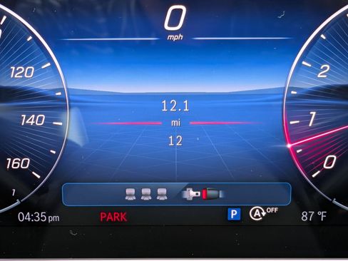 New 2025 Mercedes-Benz C 300 4MATIC Sedan image 22