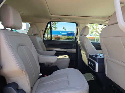 Used 2024 Ford Expedition Max Limited AWD/4WD image 12