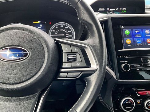 Used 2023 Subaru Forester Premium image 25