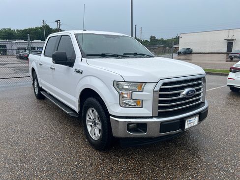 Used 2017 Ford F150 XLT w/ Equipment Group 302A Luxury RWD image 1