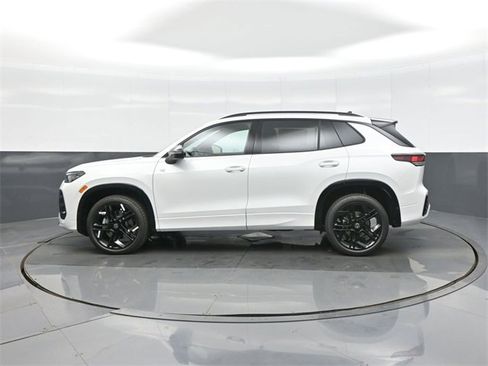 New 2026 Volkswagen Tiguan SE R-Line image 4