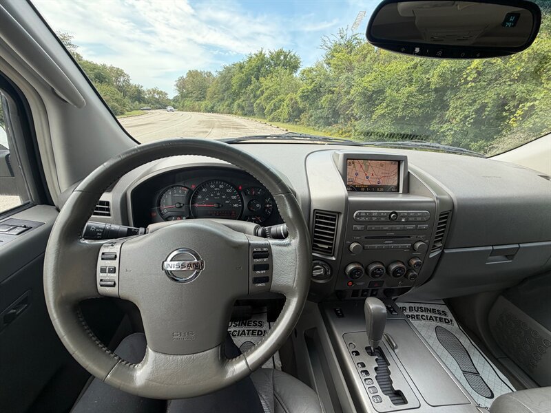 Used 2004 Nissan Armada LE w/ (DVD) Technology Pkg (LE) AWD/4WD image 13